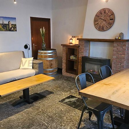 Gite Citadin De L'Entreville Лоб Экстерьер фото