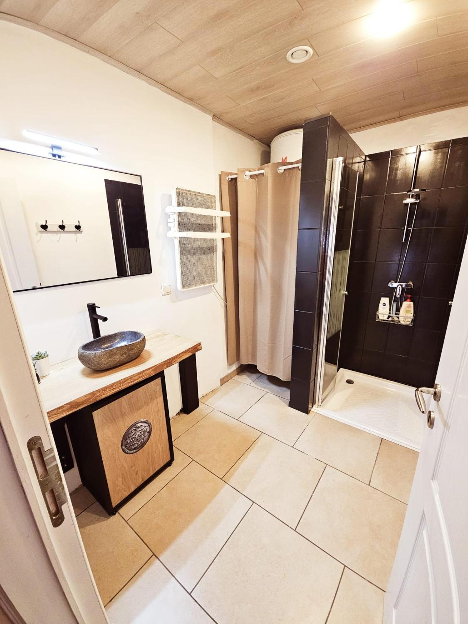 Gite Citadin De L'Entreville Лоб Экстерьер фото
